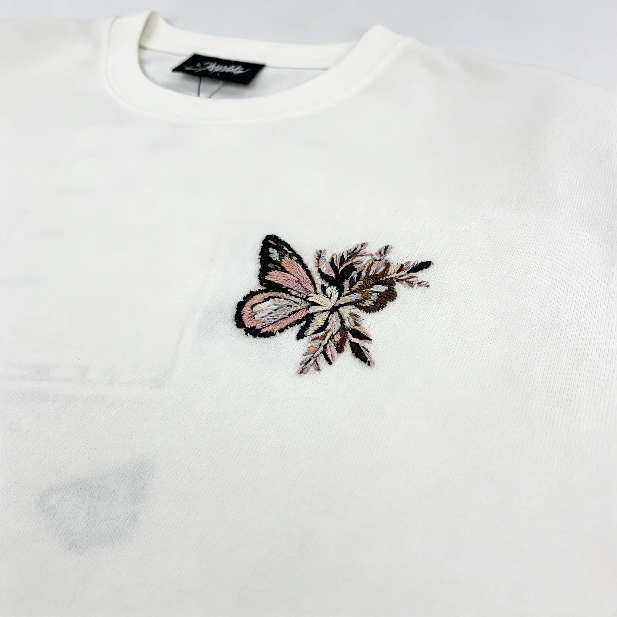 Love Yourself Butterfly Floral Oversized Tee | Vintage Y2K Sweet Streetwear – Oiones