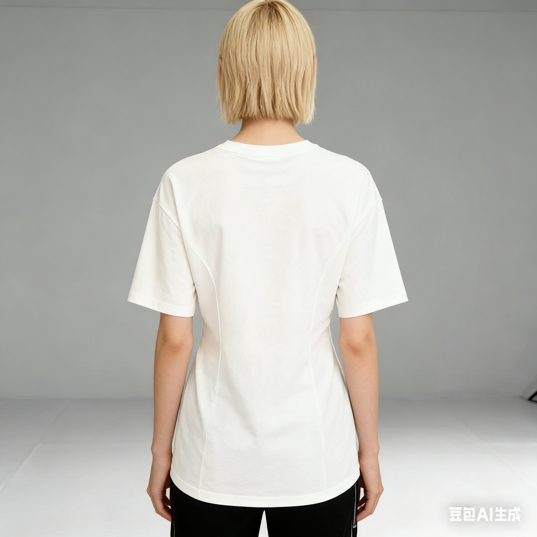 Chinese Calligraphy Art Oversized T-Shirt - White Retro Ink Style Streetwear Top